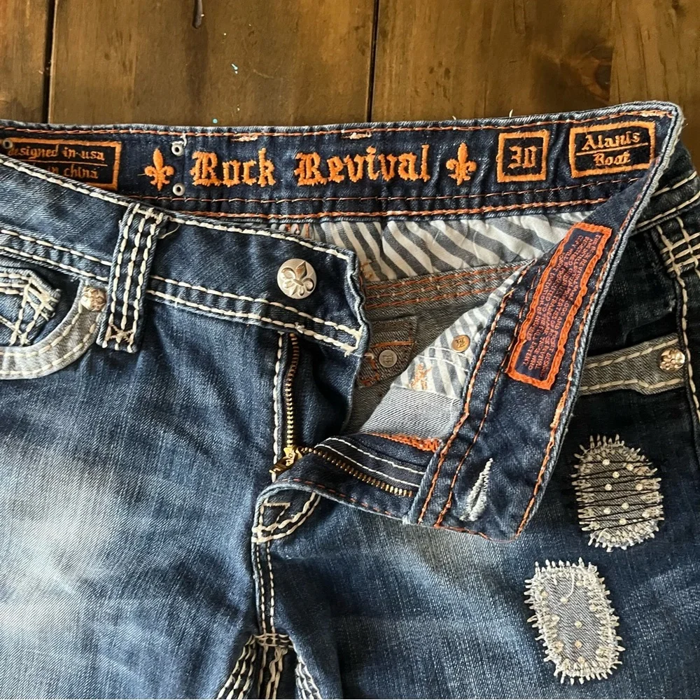 Rock Revival Alanis Boot Cut Woman’s Jeans Size 30 Denim Wash Embroidered - Picture 9 of 16